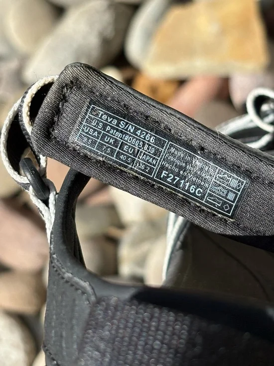 TEVA Tirra Strappy Sandals Hiking Outdoor Trail Water Shoe Black & White SZ. 9.5 - Picture 8 of 10